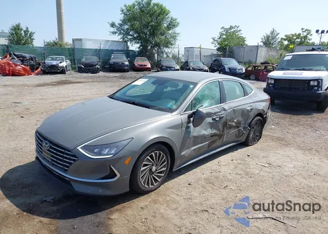2023 Hyundai Sonata Hybrid Sel z USA, uszkodzony, nr VIN KMHL34JJ8PA053953